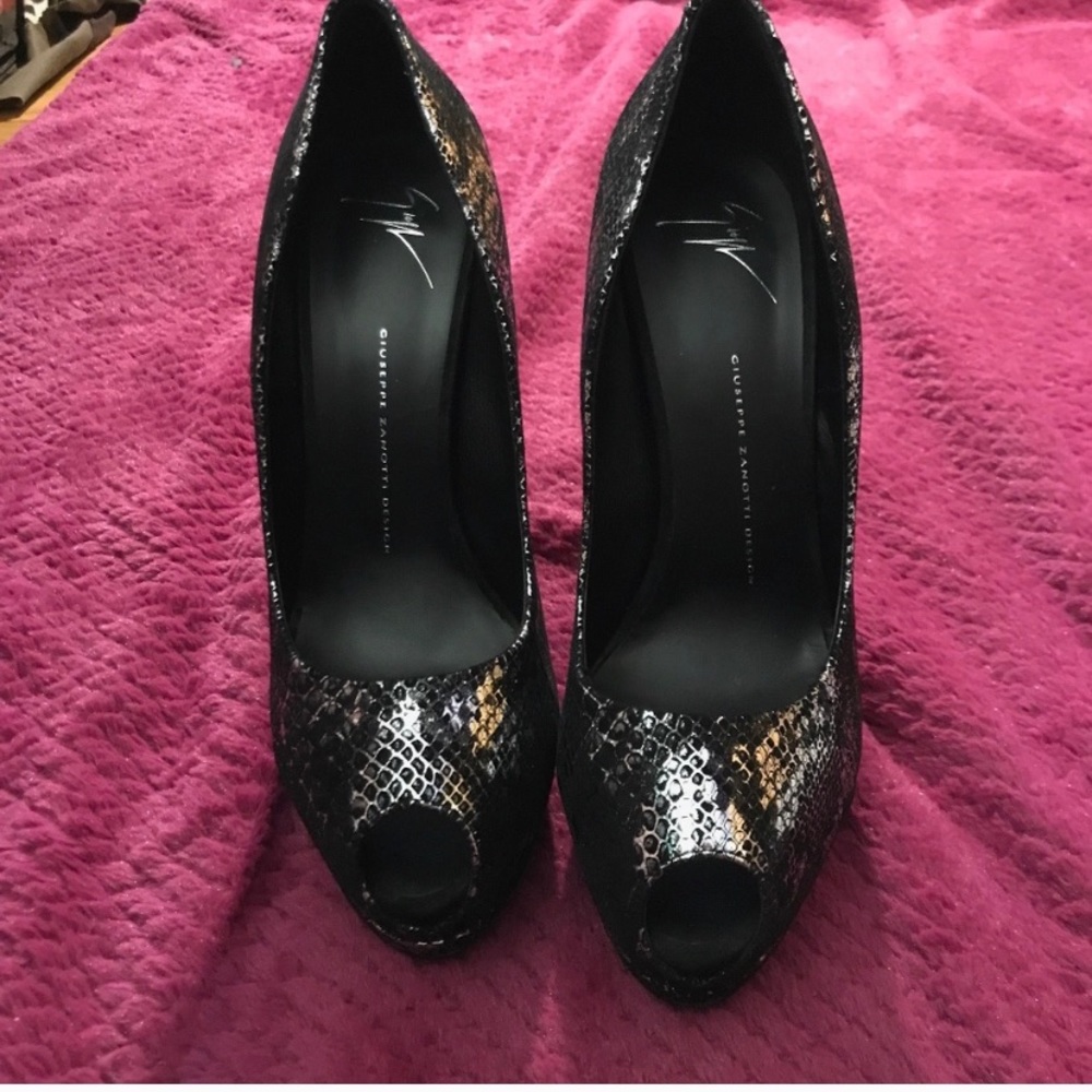 Giuseppe Zanotti Vero Cuoio Heels